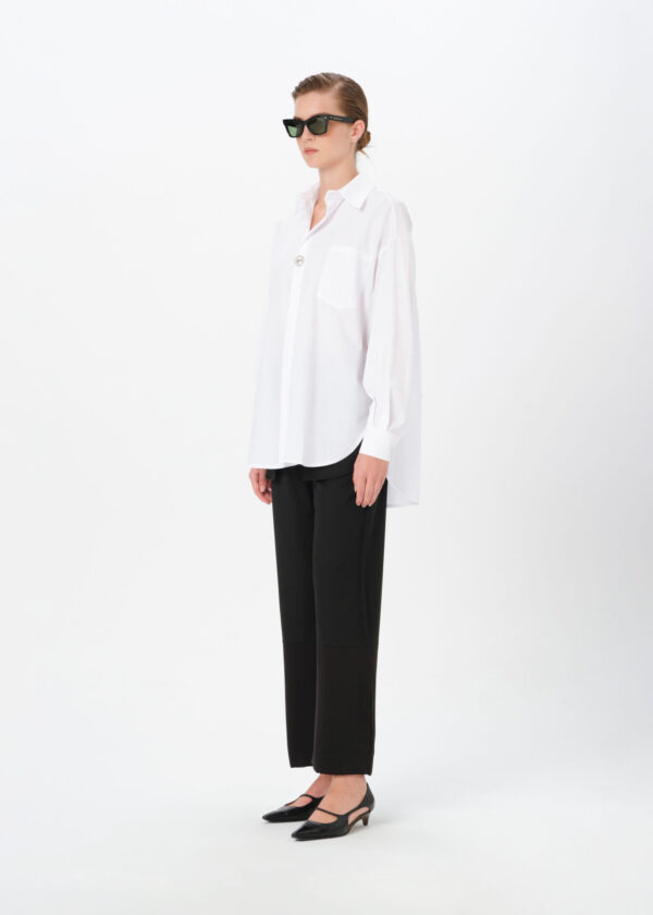 BROOCH DETAILED SHIRT