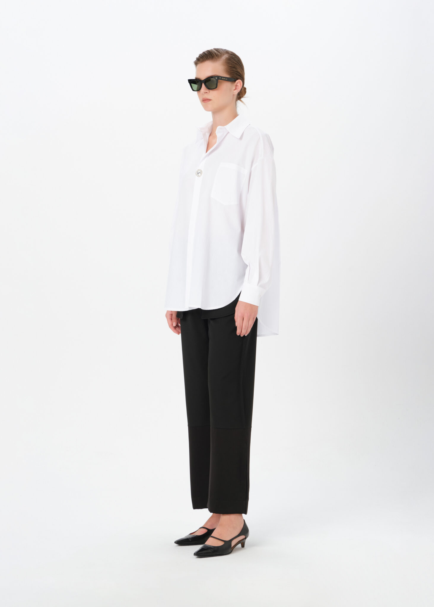 BROOCH DETAILED SHIRT