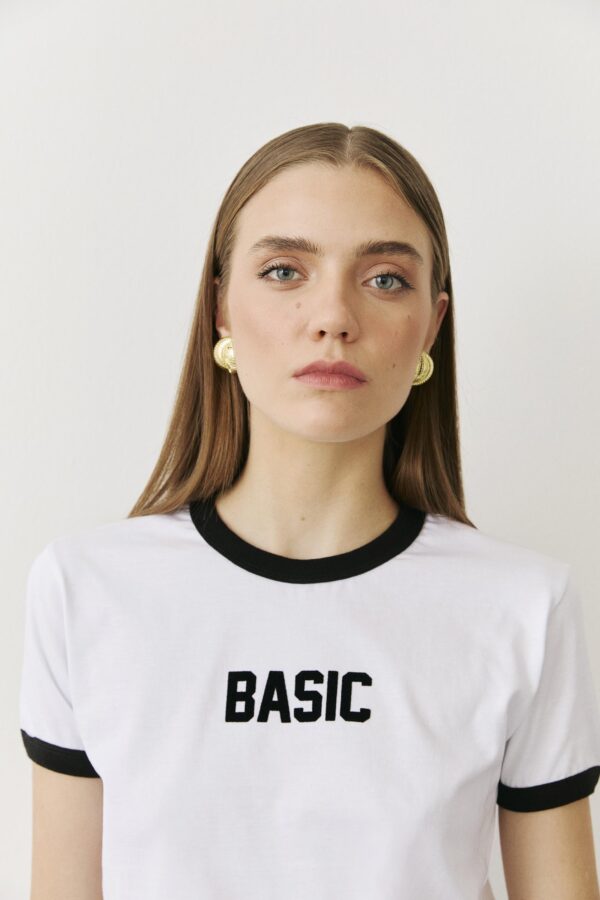 BASİC BASKILI T-SHİRT