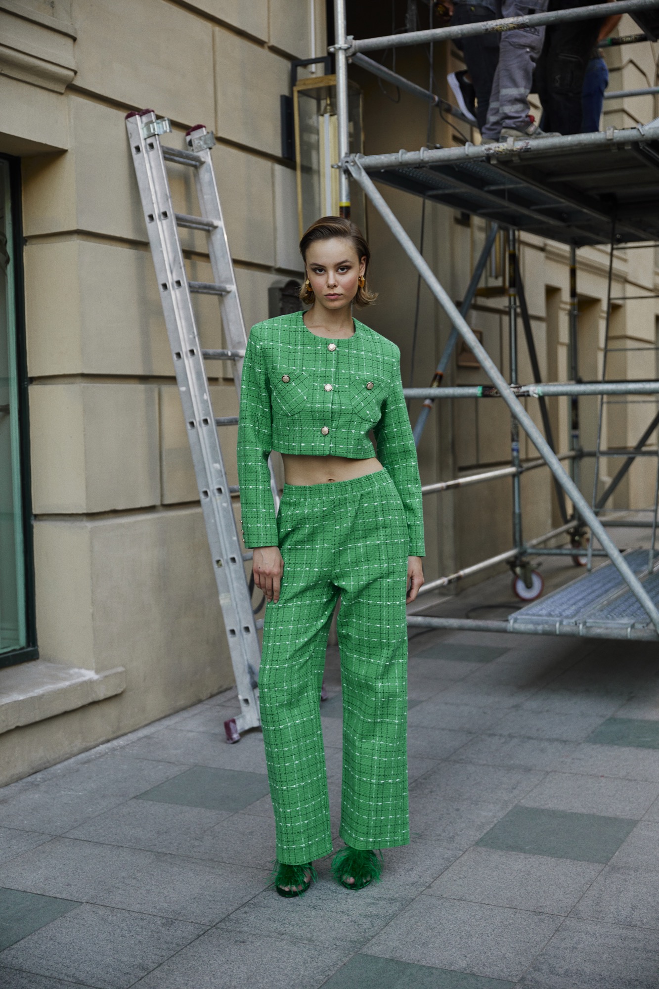 Chanel Crop Ceket - Ekose Bol Kesim Pantolon
