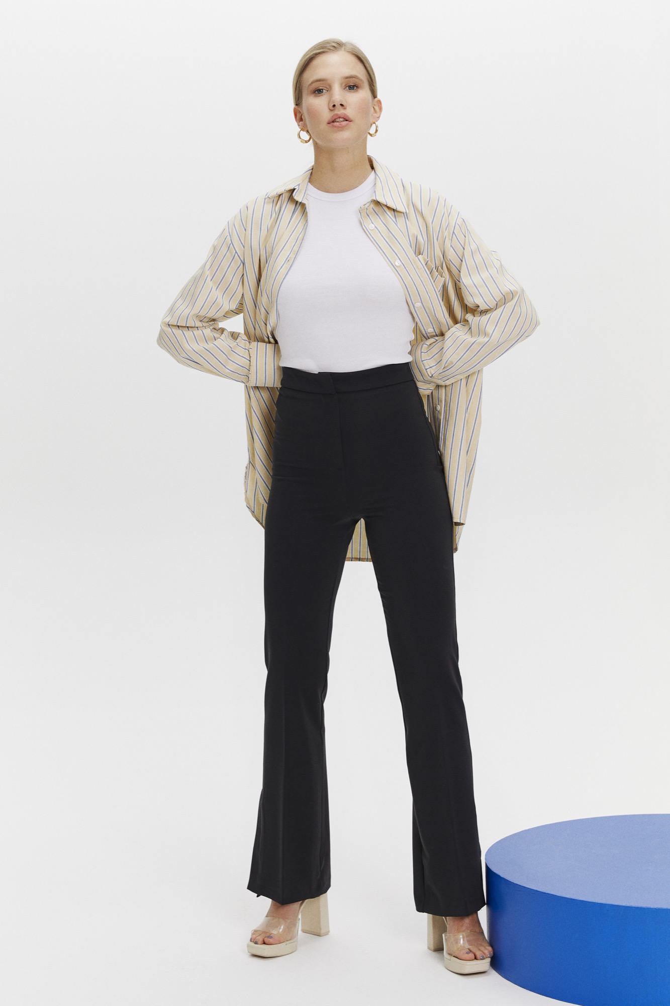 Paçası Yırtmaçlı Fit Pantolon